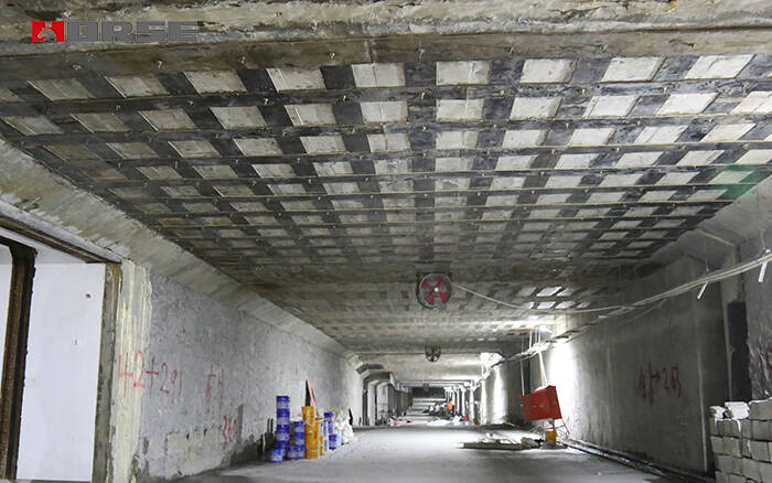 Стальная пластина, приклеиваемая для армирования.