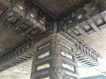 склеивание стальной пластины на колонне