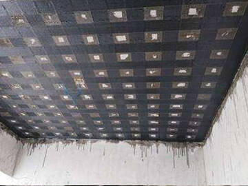 Проектирование армирования трещин в железобетонной плите с использованием FRP-оболочки