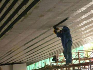 Обертывание из углепластика для укрепления мостов