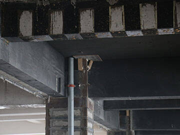 Ремонт трещин в бетоне с помощью углеродного волокна