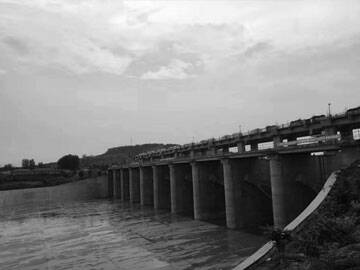 Дренажный туннель резервуара, армированный углеродным волокном